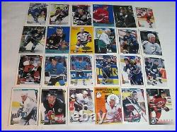 Ice Hockey Sports Trading Cards 100 Piece From 1997 International NHL Upper Deck