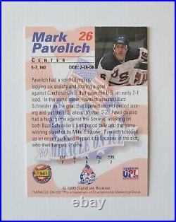 Mark Pavelich signed 1980 Miracle On Ice 1995 signature Rookies Hockey Card