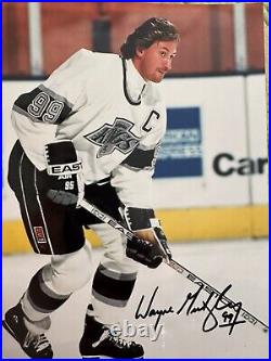 Wayne Gretzky Autographed Signed Los Angeles Kings 8x10 Photo + AUTH Cert