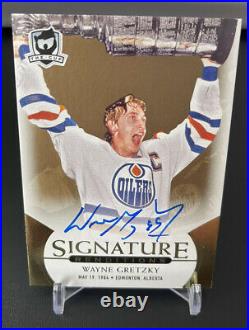 Wayne Gretzky Signature Renditions Auto The Cup 2018-19 AUTOGRAPH ON CARD